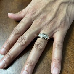 Men’s 14K White & Yellow Gold Ring with 5 Diamonds – Size 8.75