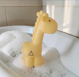 INFANTINO 4" Yellow Rubber Baby GIRAFFE Teether & Bath Toy Durable Safe Rubber Material. This is a 4-inch yellow Infantino baby giraffe teether and ba