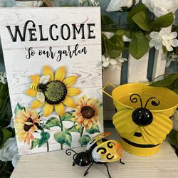 Farmhouse bee & sunflower decor garden decor bee planter