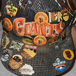 Vintage Giants Hat With Vintage Pins