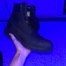 Size 8.5 6in Timberland Boots Black