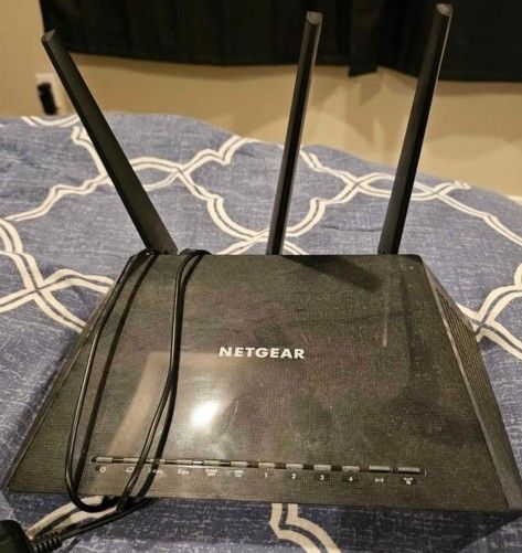 Nighthawk Router