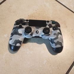 PlayStation 4 Controller 