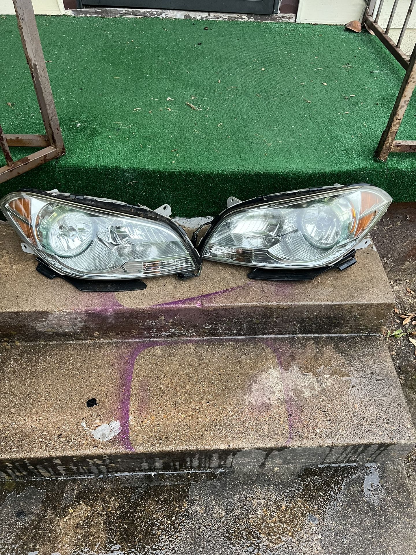 2010 Chevy Malibu Headlights