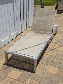 Aluminum pool or deck chair