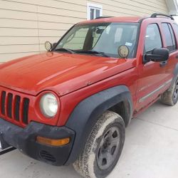 Jeep Liberty sport 4*4 ...3.7 Liter ...V6 138000 Miles