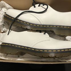 Dr Airwair Martens Shoes 