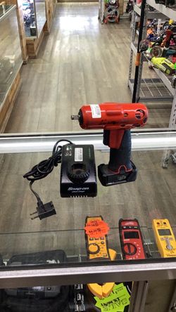 Snap on impact drill