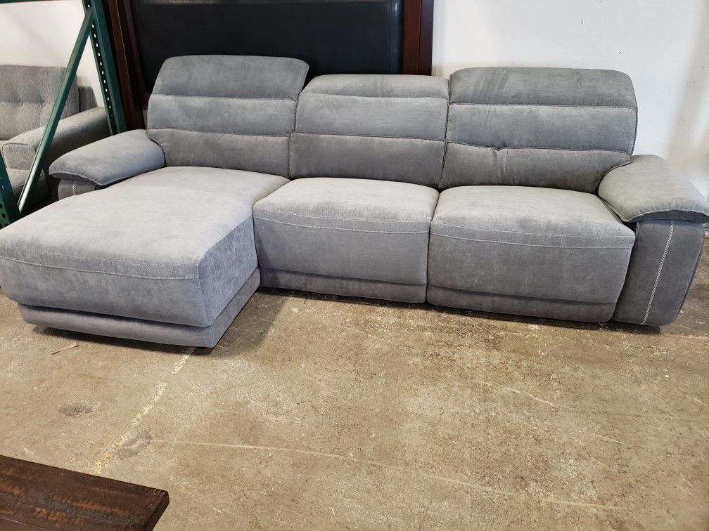 New reclining sectional sofa tax included delivery available