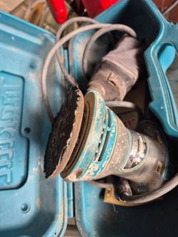 Makita Corded Random Orbital Sander