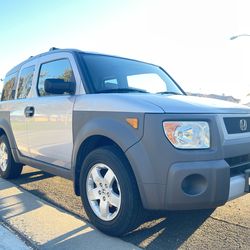 2004 Honda Element