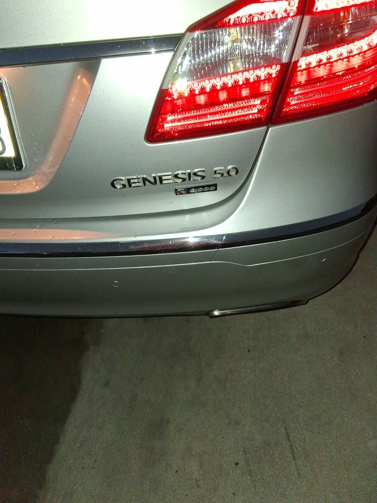 2012 Hyundai Genesis