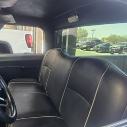 C10 Bench Seat 