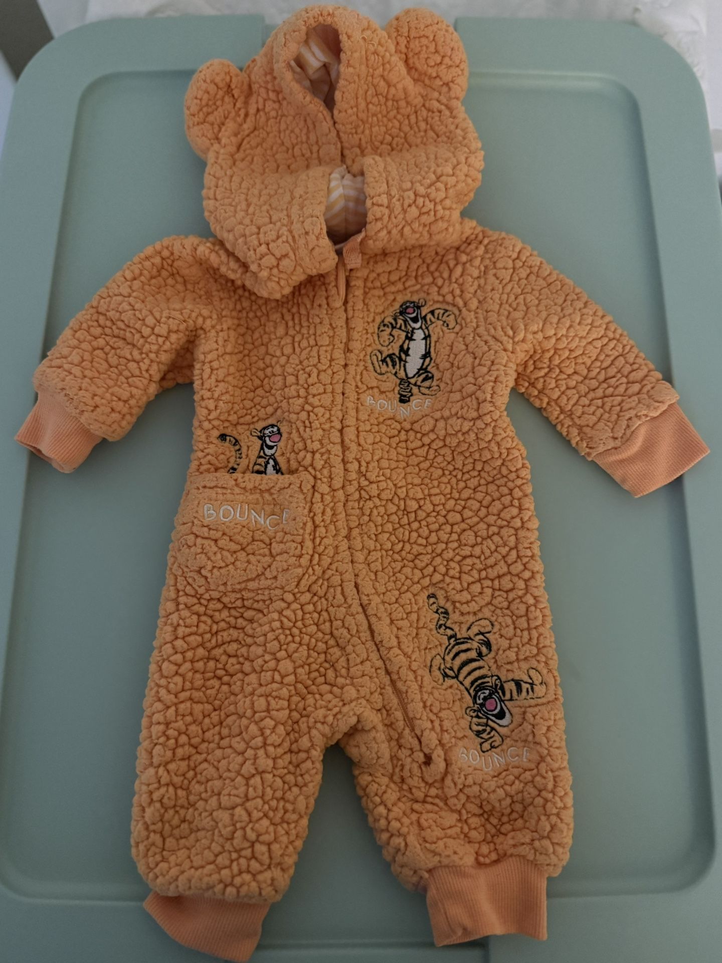 NEWBORN DISNEY