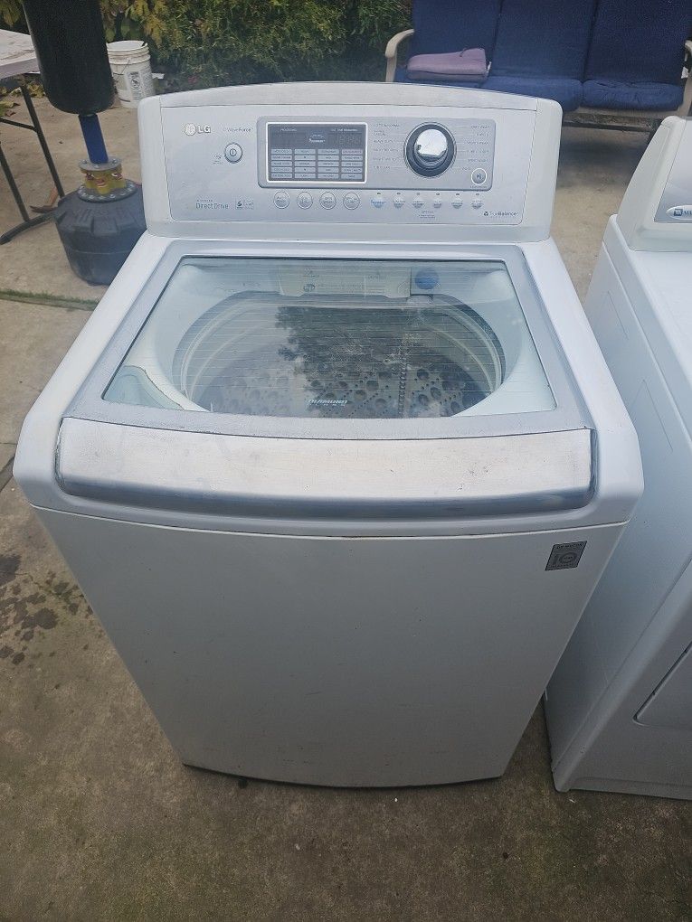 LG Washer And Maytag Electric Dryer