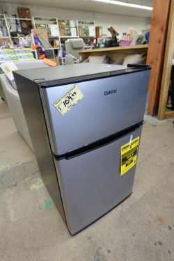 Galanz 3.1 Cu. Ft. Two‑Door Mini Refrigerator with Freezer – Stainless Steel