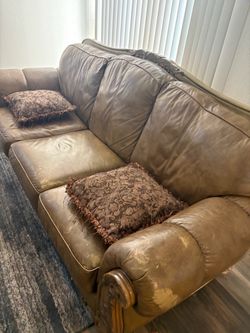 Sofa & chairs