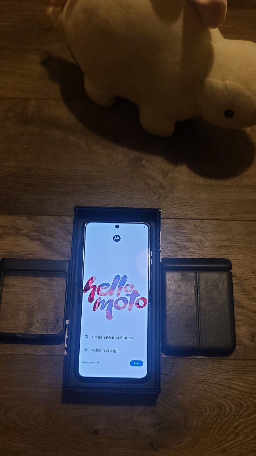 Unlocked New Motorola Razor 2024