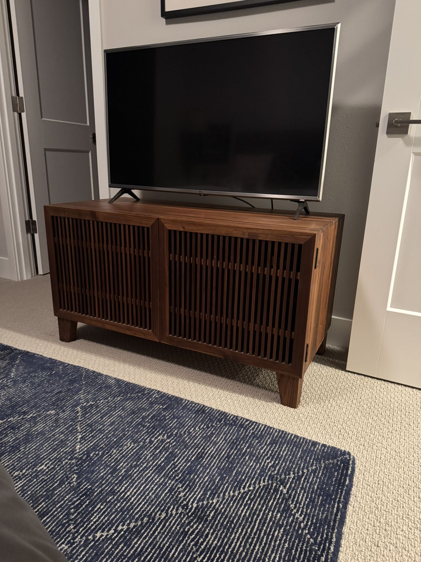 TV Media Cabinet 