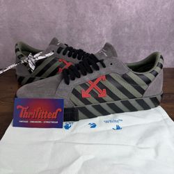 Off-White Low Vulc Khaki Red Size 46 EU / 13 US OMIA085E20LEA0016325 Men’s Designer Sneakers OG Rare