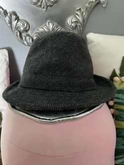 Unisex hat size 57