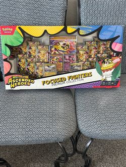 Pokemon: Focused fighters premium collection
