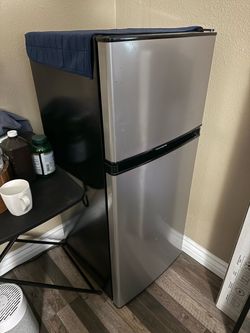 Frigidaire Fridge