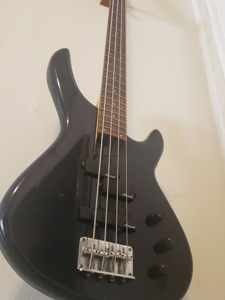 Aria Pro II Bass (Avante Series)