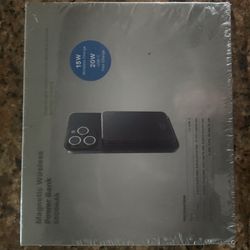 Magnetic Wireless Power Bank