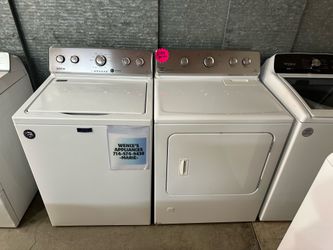 MAYTAG WASHER & GAS DRYER
