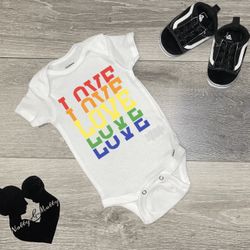 Baby onesie LOVE Rainbow