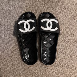 Chanel Woman’s Slides 