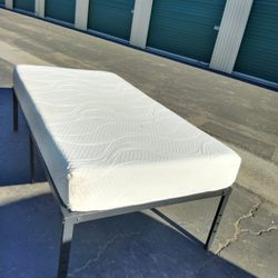TWIN METAL FRAME WITH MATTRESS 