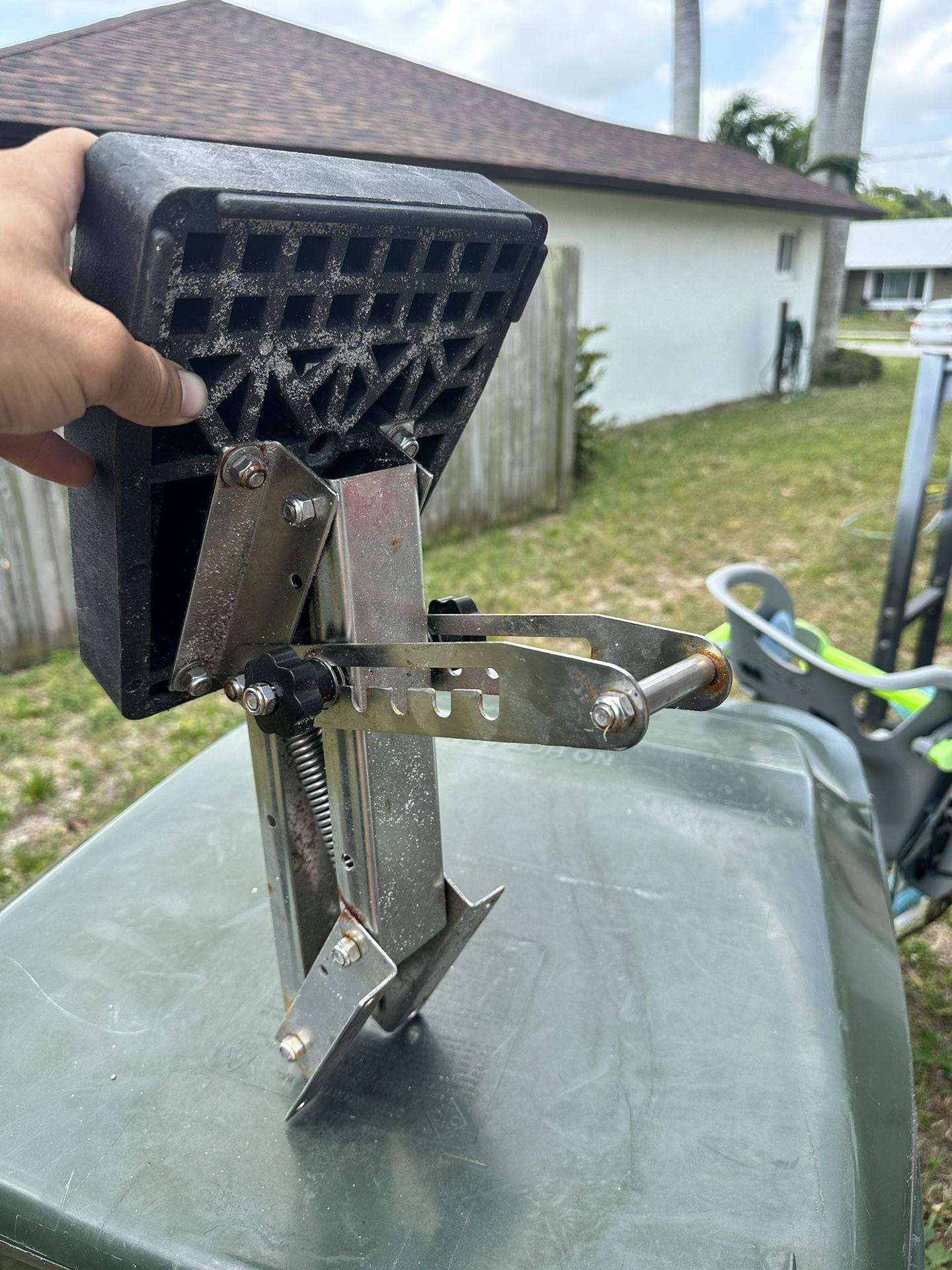 Small Outboard Engine Mount 