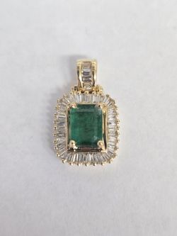 14kt Gold Natural Emerald & Diamond Pendant
