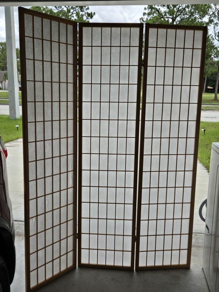 Divider 
