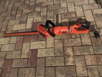 Black & Decker hedge trimmer electric