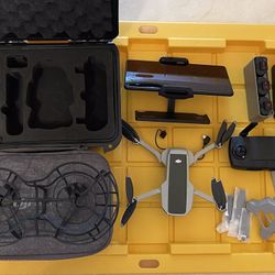 DJI Mavic Mini Drone, Controller & Batteries 