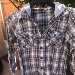 Old Navy Boys Shirt ( Size S ) $2