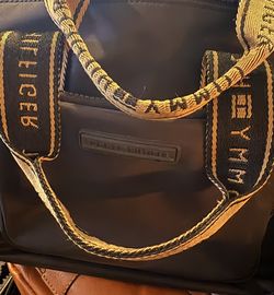 Tommy Bag $10