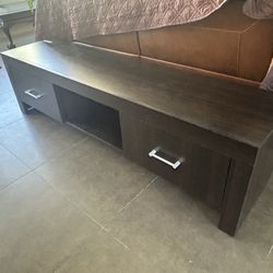 TV CONSOLE