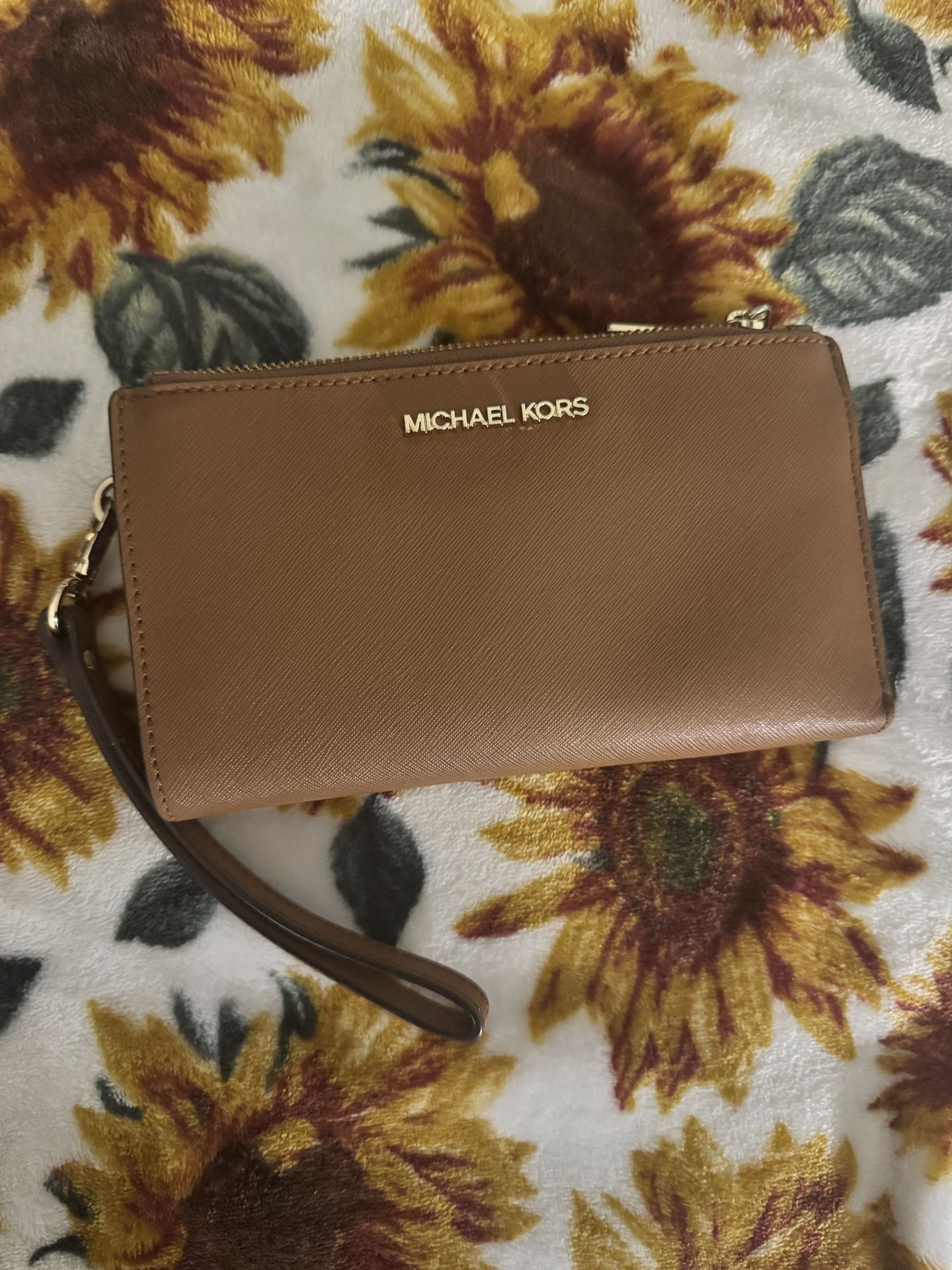 Michael Kors Wristlet Wallet