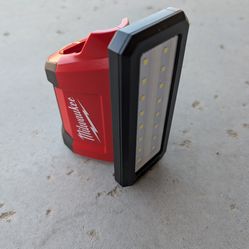 Milwaukee M12 Rover Light (tool only)