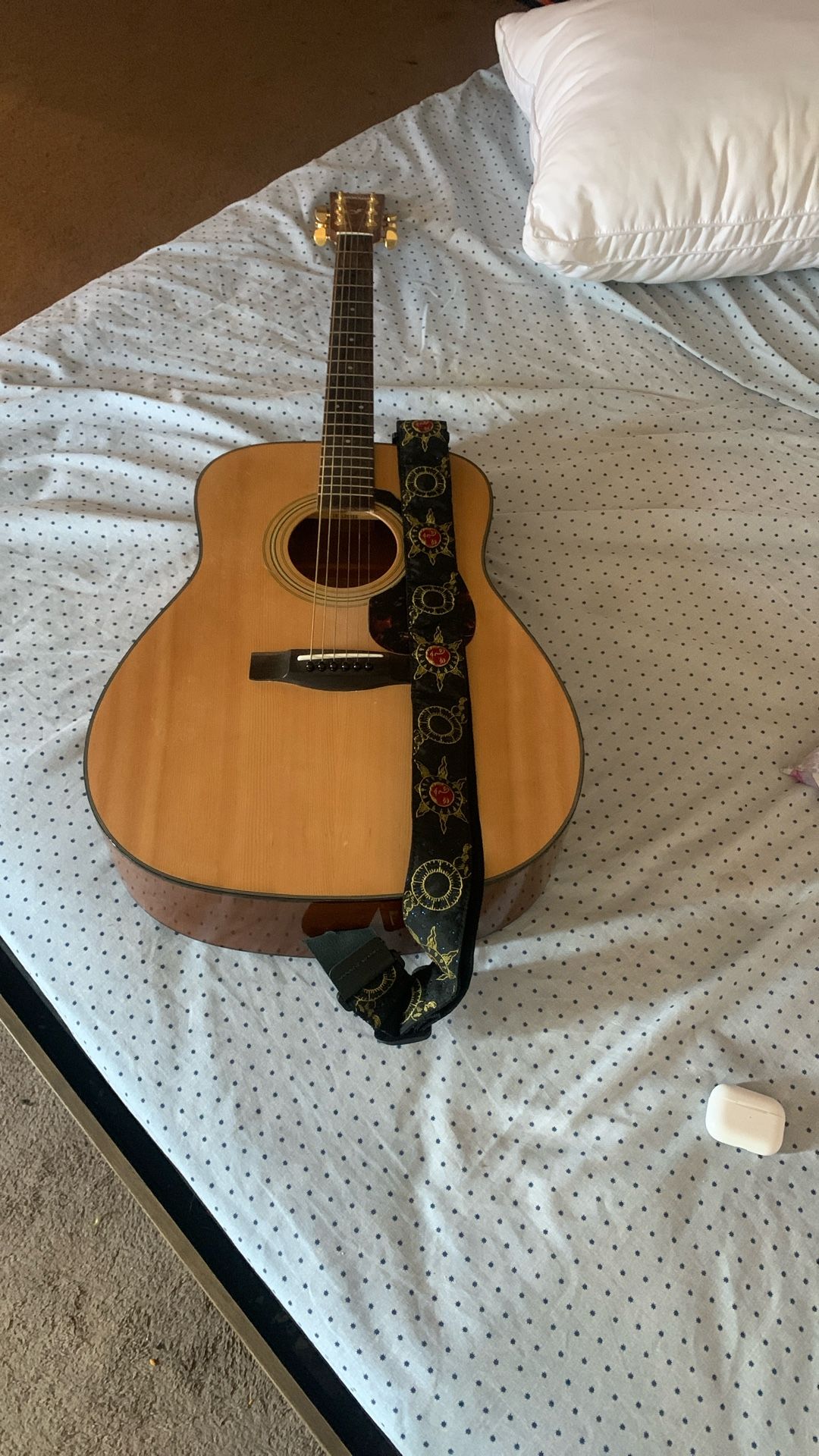 Yamaha F335