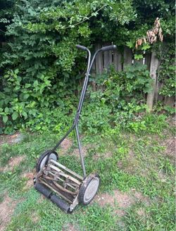 Manual mower