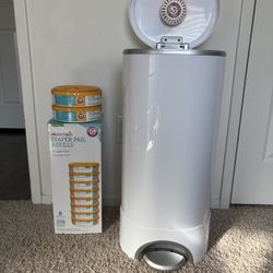Munchkin STEP Diaper Pail With 10 Refills 