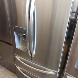 LG 28cu.ft 4-Door French Door Refrigerator