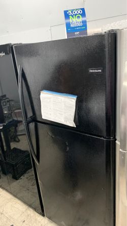 Frigidaire top & bottom in black