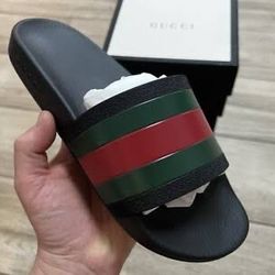 Gucci  MENS slides Size 10