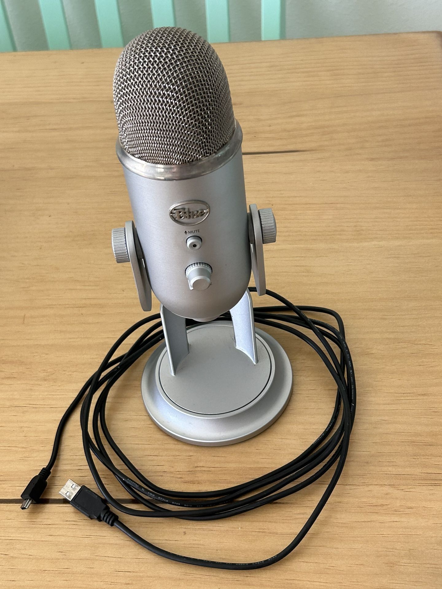 Yeti Microphone 